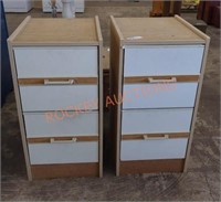 Lot of 2 filing cabinets