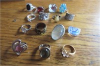 15 costume jewellery rings