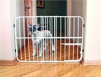 CARLSON EXPANDABLE GATE W/ SMALL PET DOOR,