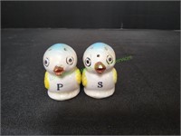 Vintage Bird Salt & Pepper Shaker Set