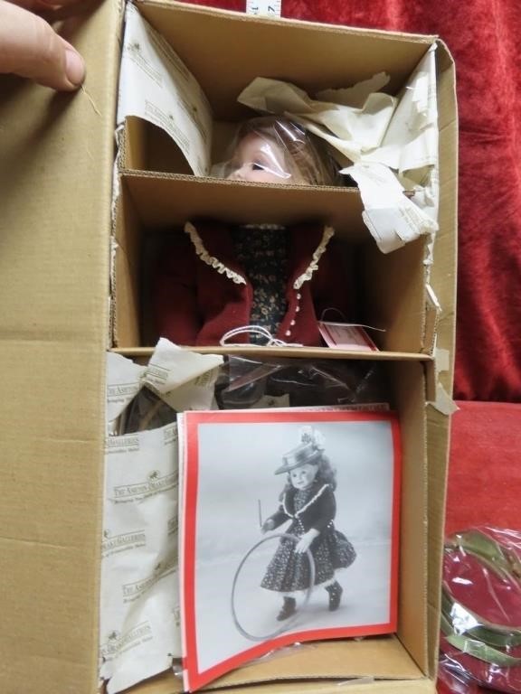 New Ashton Drake porcelain doll in box. "Estelle"