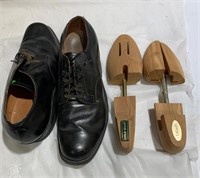 Vintage Men’s Dress Shoes & Stretchers
