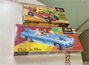 Midget racer and rebel Pontiac club de mer