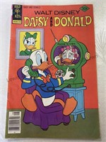 Gold key comics Walt Disney Daisy and Donald
