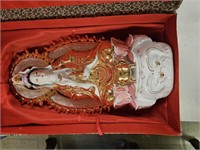 Vintage Chinese Yung Kee Porcelain Goddess Statue