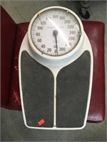 Used Set of Health O Meter Scales