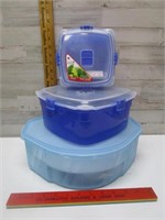 PLASTIC CONTAINERS