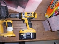 Another picture of the DeWalt battery driver/tools