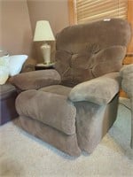 Lazy-Boy Recliner Chair- brown- 41" wide x 45"