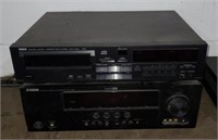 (ST) Yamaha Compact Disc Player CDX-700U and