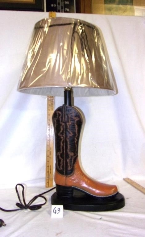 nice 29 in. boot lamp