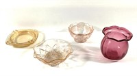 Lot of 4 Glass Pieces Inc. Fenton & Hazel Atlas