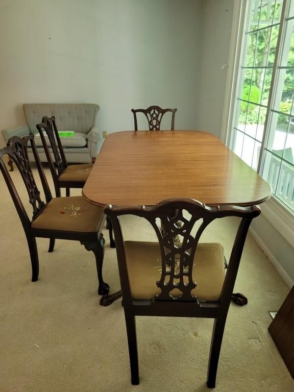 Antique Claw Foot Harvest Dining Table w/ 6 Chairs