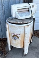 Old clothes washer