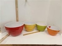 Gallery Nesting Mixing Bowls