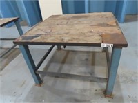 Steel Framed Timber Top Bench 1250x1250mm