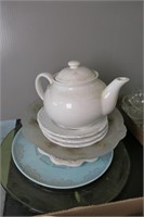 Tea Pot & Plates