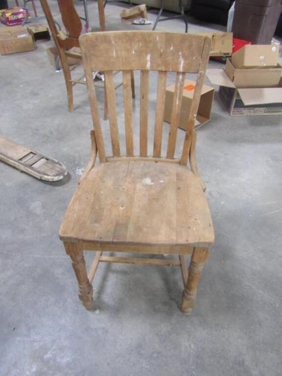 WOOD CHAIR