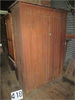 2 Door Wainscoat Cabinet