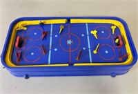 VINTAGE FOSTER HEWITT TABLE HOCKEY GAME