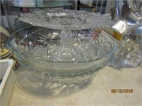 Lot of Glass Bowls & Glass Fish Figurine - the