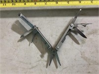 Winchester multi tool knife