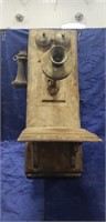 (1) Antique Telephone