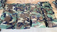 4 pairs of medium military pants