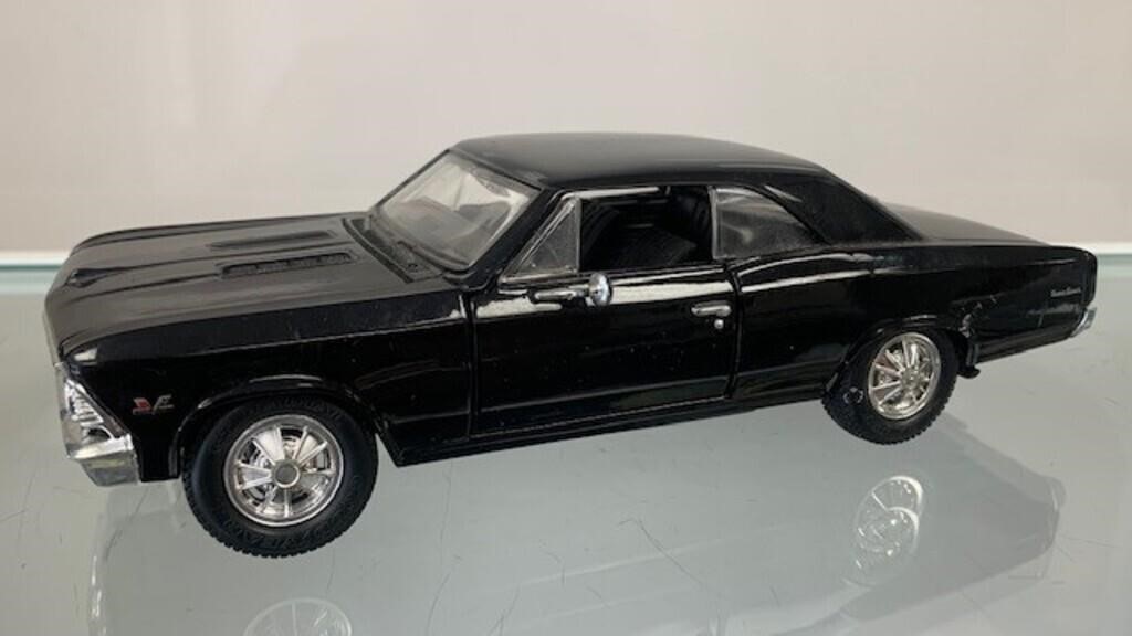 Maisto 1966 Chevrolet Chevelle 1/24 Die Cast