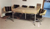 Dining Table with leaf and 6 Chairs