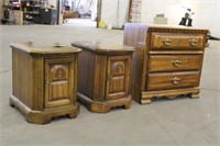 Dresser Approx 31"x18"x30-3/4" & (2) End Tables