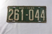 Green MO 1935 license plate