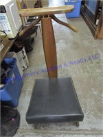 MENS CHAIR/VALET STAND