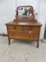 ANTIQUE AMERICAN OAK YOUTH DRESSER WITH BEVELED