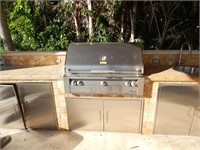 Alfresco LX2 42" Drop in Grill and Barbecue Area
