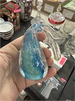 SIGNED GORDON STUDIO ART GLASS WHALE PAPERWEIGHT