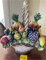 Q - CAPODIMONTE FRUIT BASKET CENTERPIECE (K6)