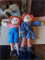 2 vintage Raggedy Ann dolls (Main room)