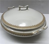 Round covered vegetable bowl