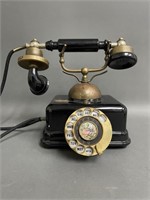 Vintage Mode D0-8 Cradle Telephone