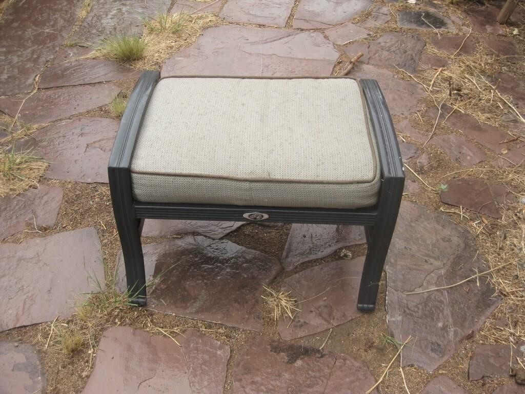 11"x 16"x 16" Outdoor Plastic Stool Frame See Info