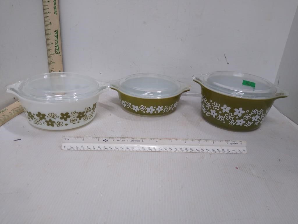 Pyrex Spring Blossom Green Casserole Dish 3