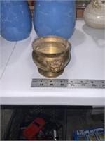 heavy small vintage brass pot with Lions head