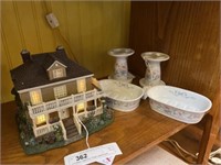 Chinaware, Hawthorne Village Lighted House