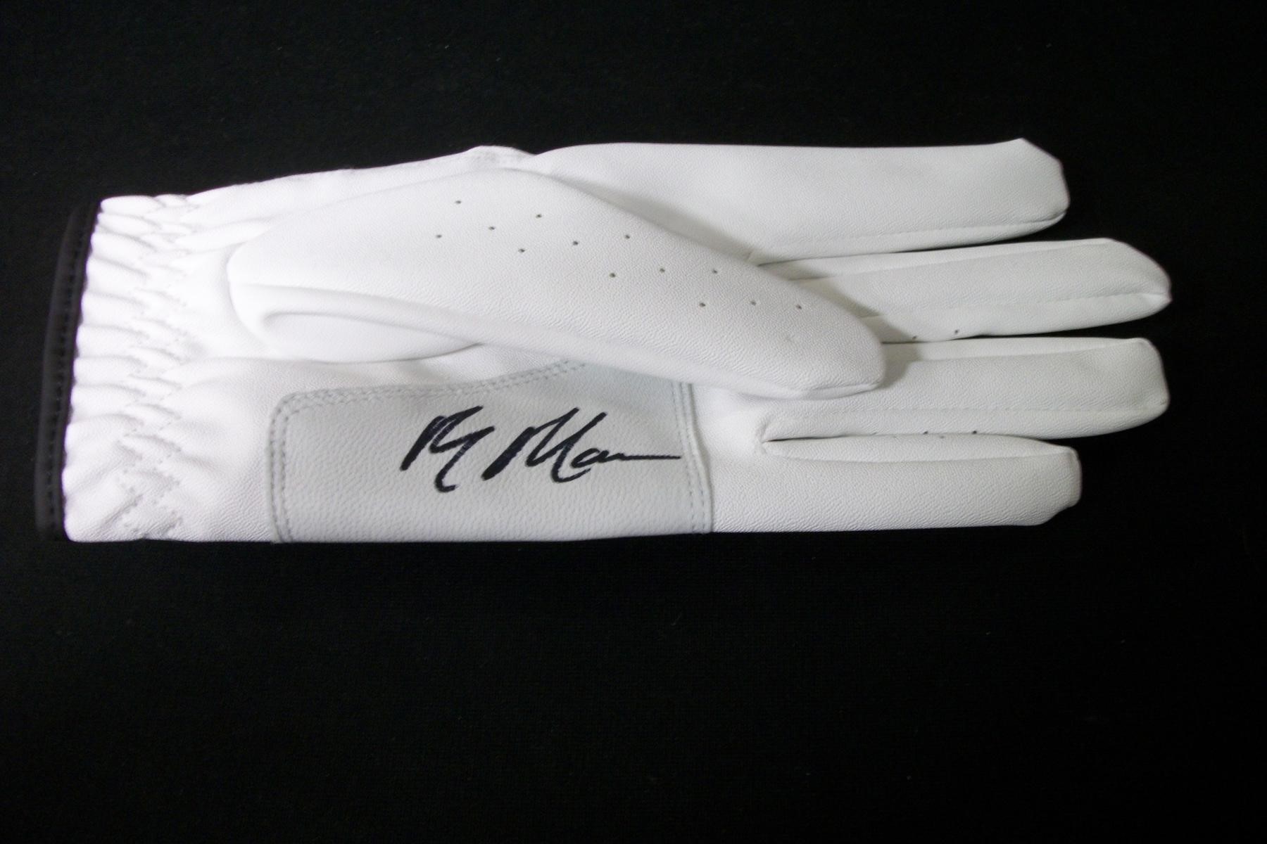 Robert Macintyre Signed Golf Glove