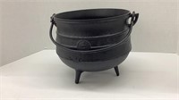 Vintage Cast Bean Pot / Caldron 8 inches  tall