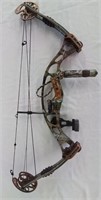 Hoyt Compound Bow with stabilizer, arrows, sights