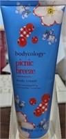 BODYCOLOGY Picnic Breeze BODY CREAM 8oz HTF