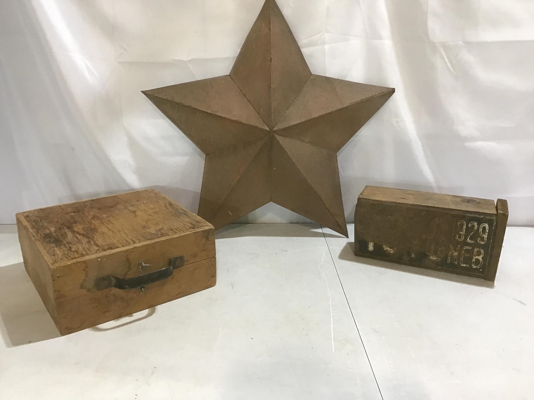 Wood case, primitive drawer w/license, star