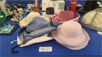 11 LADIES WIDE BRIM STRAW PAPER HATS